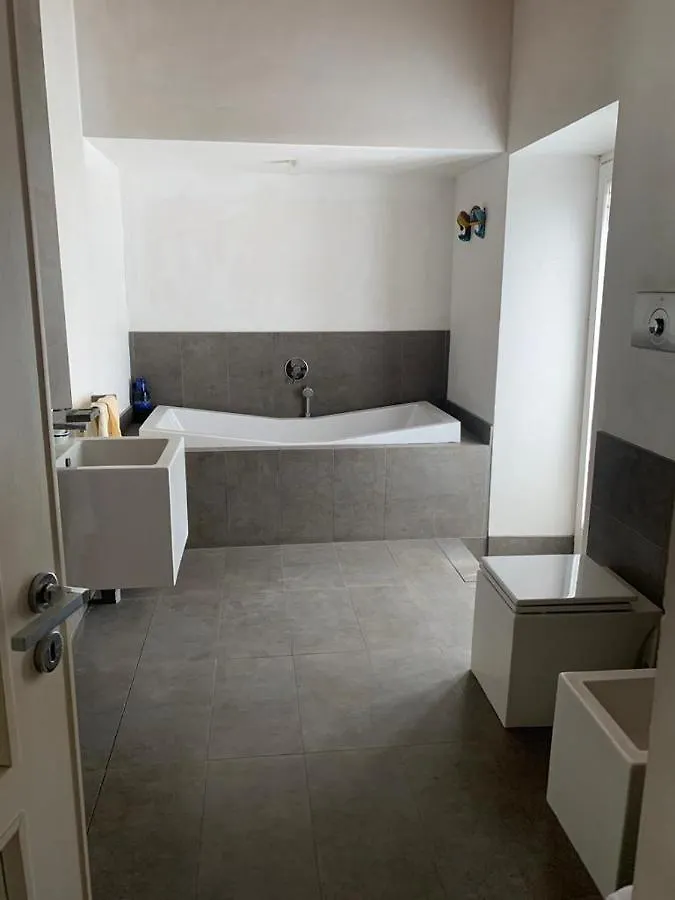 Appartamento La Casa Nel Cuore Della Citta Napoli 0*,